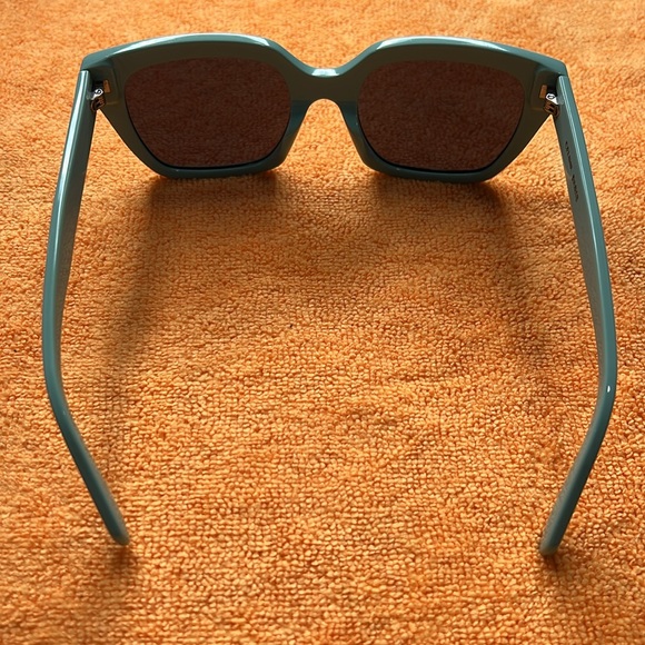 CELINE MONOCHROMS SQUARE-FRAME ACETATE SUNGLASSES ๐ - Picture 12 of 12